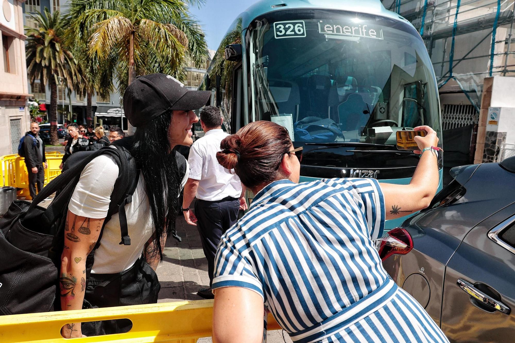 Llegada de las jugadoras de la Selección al Hotel Mencey