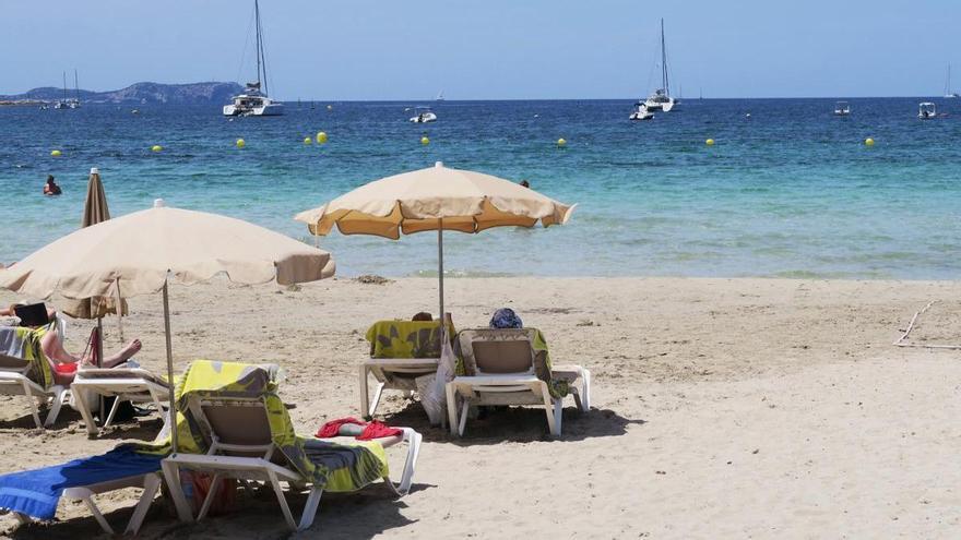 Ibiza y Formentera activan este lunes el aviso amarillo por altas temperaturas