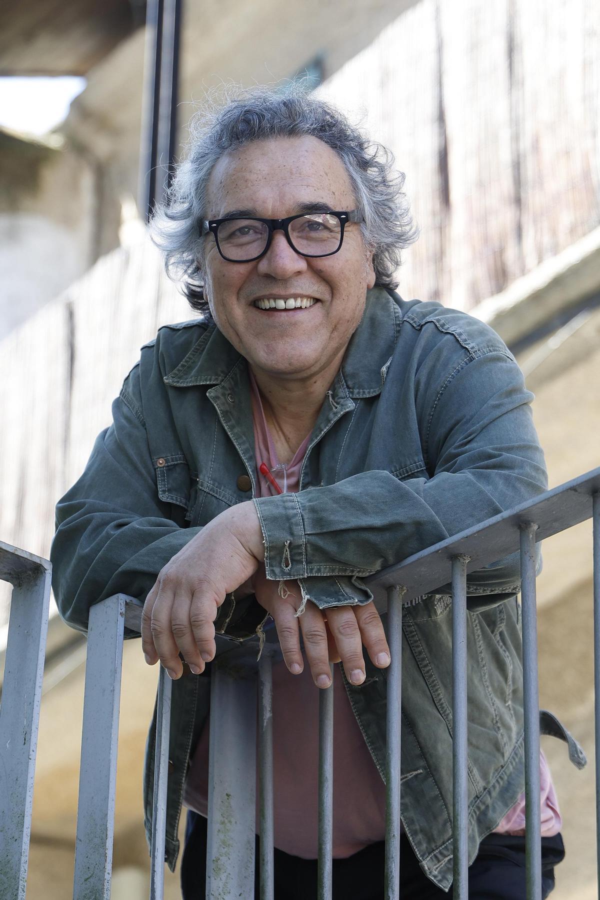 Morales Monterríos, Premio de poesia Carlos Oroza