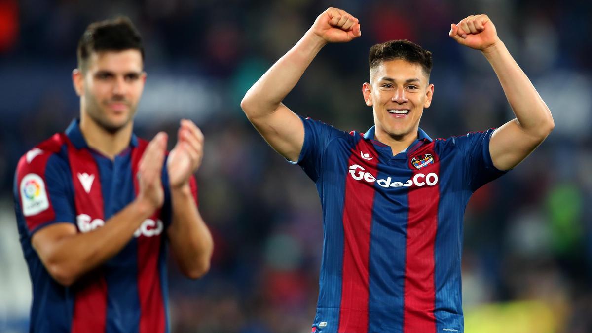 Los granotas celebrando el triunfo ante la Real Sociedad