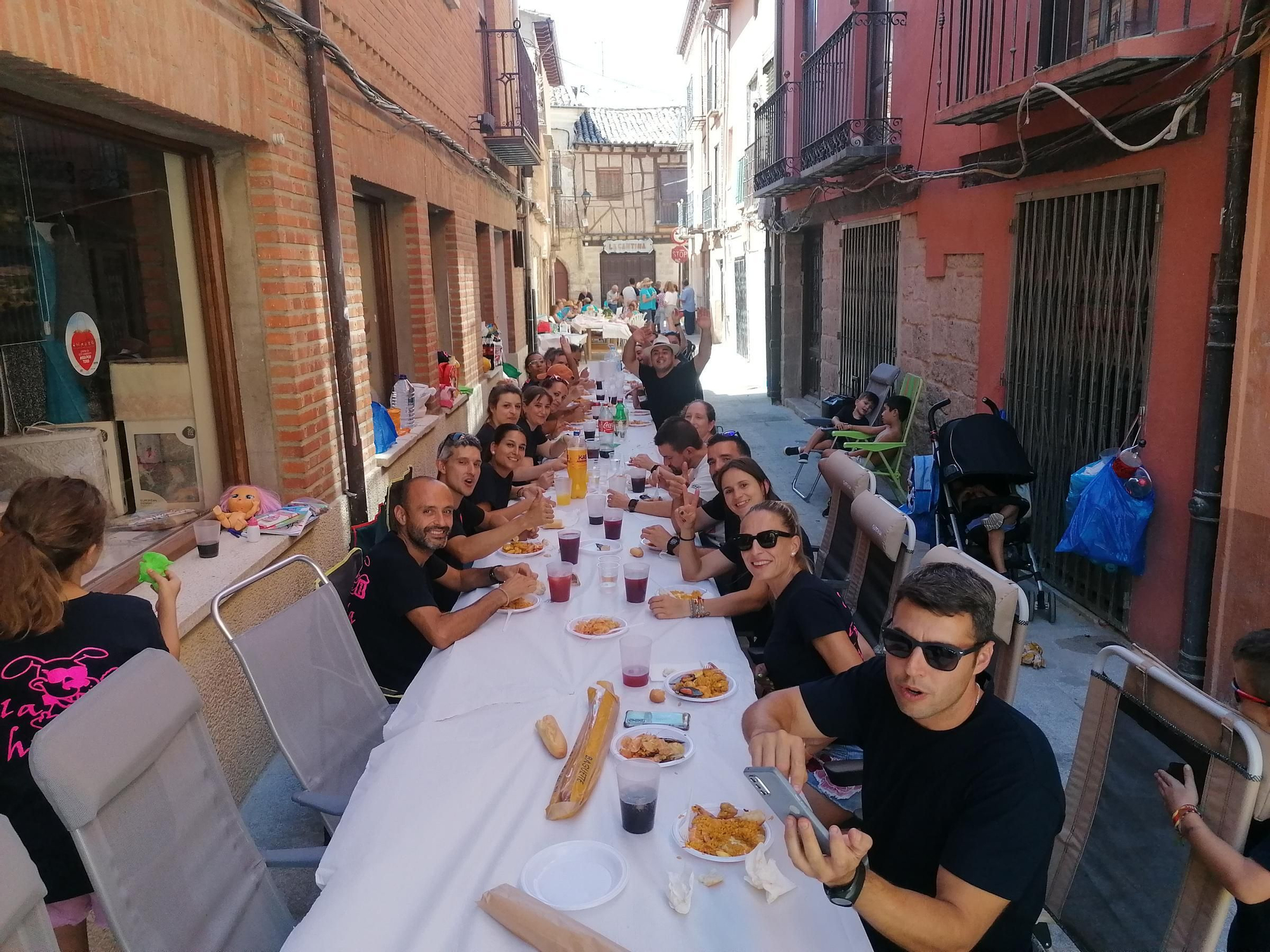 GALERÍA | Las peñas aportan sabor a las fiestas de Toro