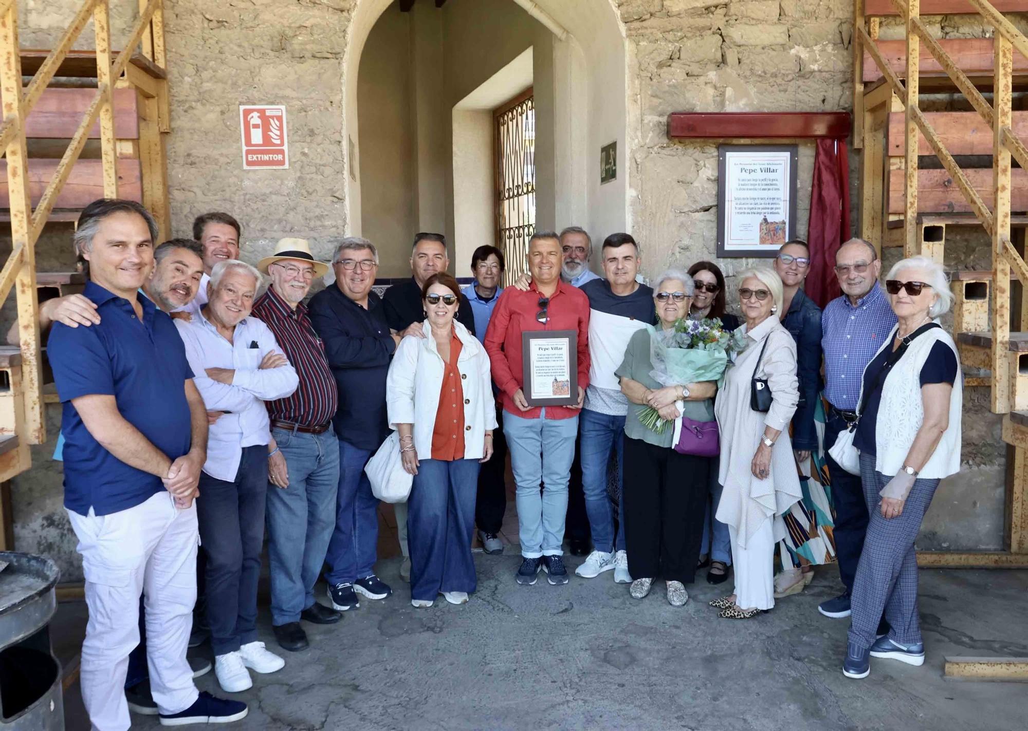 La Plaza de Toros de Alicante rinde homenaje al gran aficionado alicantino Pepe Villar