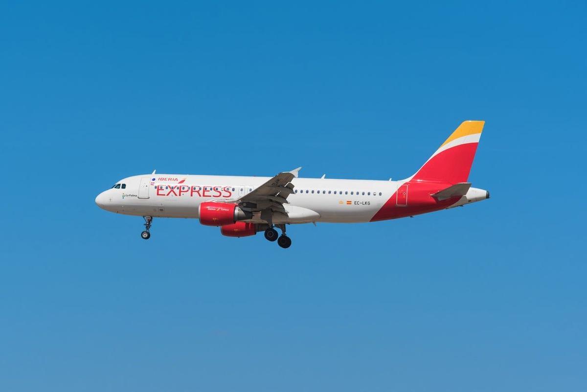Iberia Express tiene 13 vuelos semanales que conectan la capital con Fuerteventura
