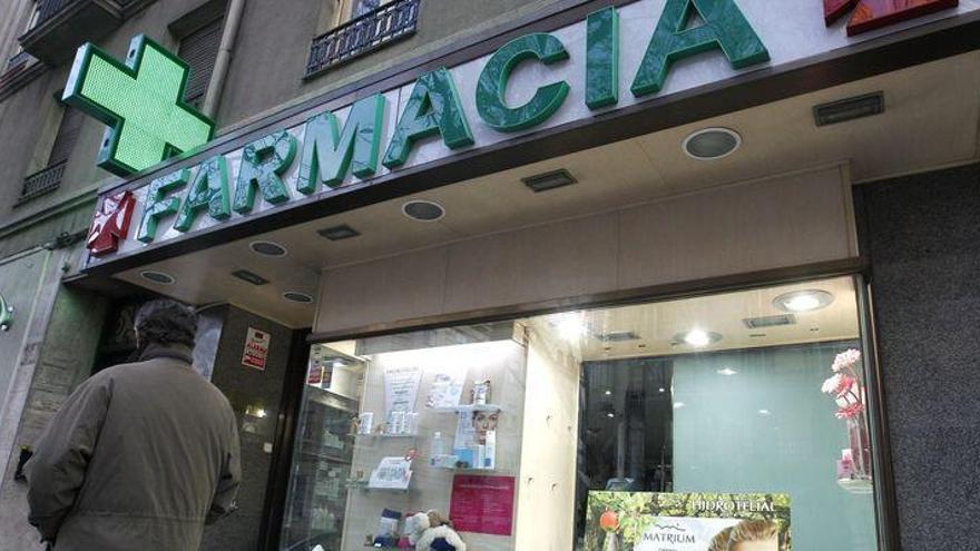 El desabastecimiento de fármacos crece y lleva de cabeza a las farmacias en verano