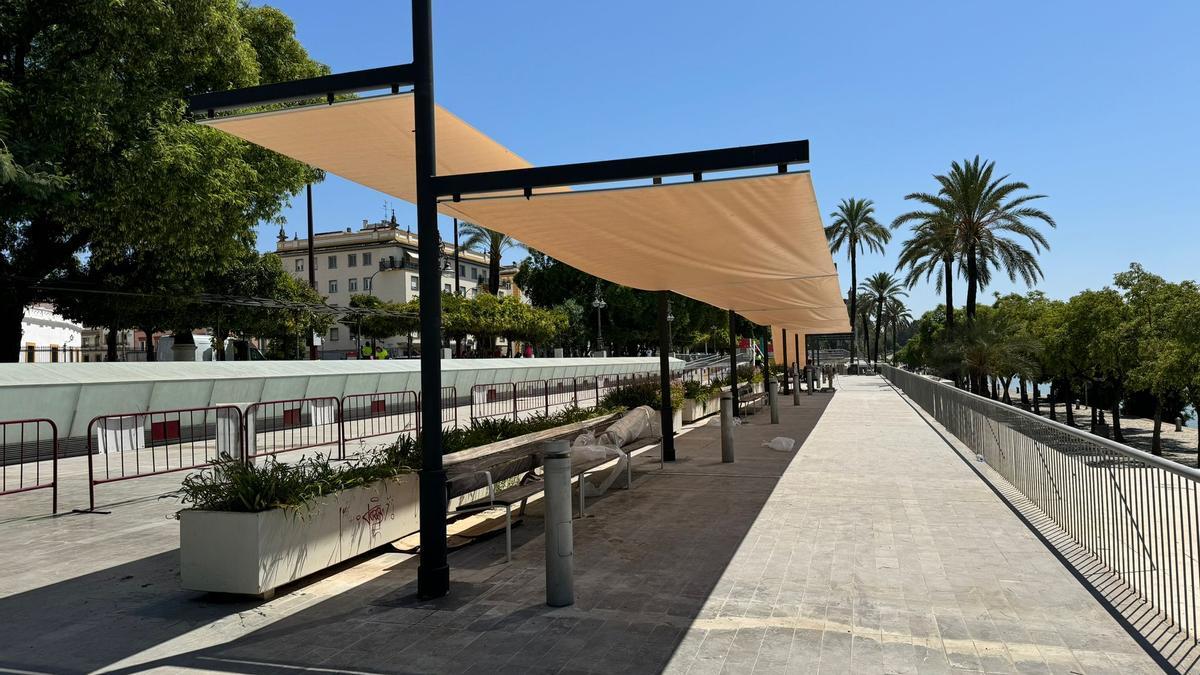 Instalación de toldos en Paseo Alcalde Marqués del Contadero