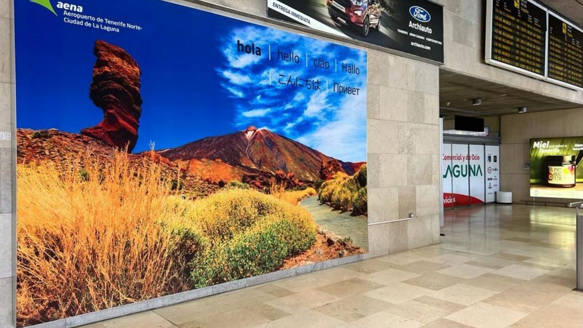 El photocall instalado en el Aeropuerto de Tenerife Norte.