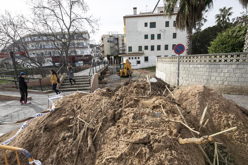 Tossa de Mar intenta recuperar la normalitat després del temporal «Gloria»