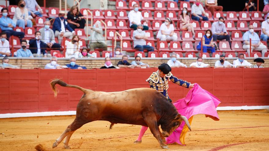 La feria taurina 2021 se inicia en Córdoba con un gran ambiente en Los Califas