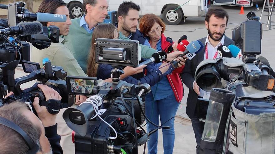 Entre 600 y 800 desalojados por el incendio del Alto Mijares