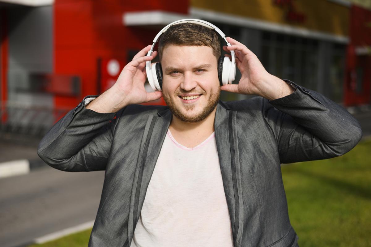 Los auriculares con cancelación de ruido más buscados para evadirte del ruido de la ciudad