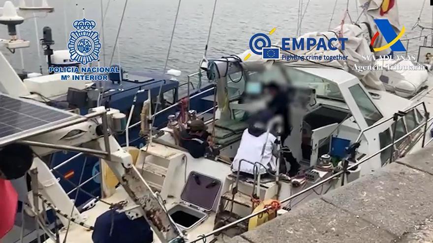 Interceptan un velero cargado con 56 kilos MDMA