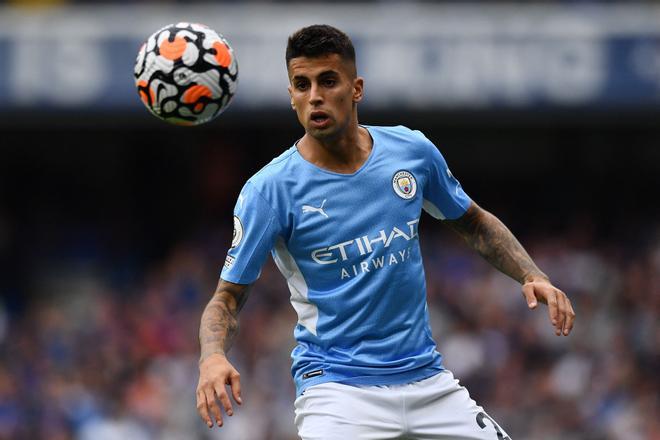 Joao Cancelo: 120.4M€ (3 traspasos)