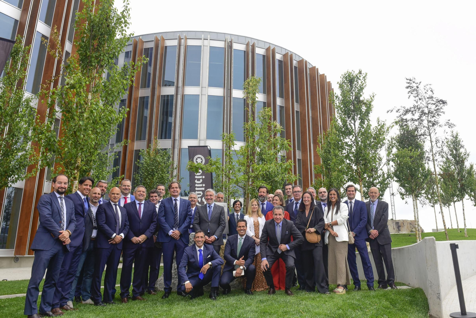 Estrella Galicia inaugura su nueva planta de producción en el polígono de Morás