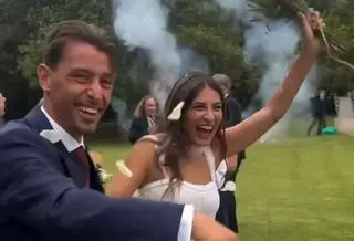 Kevin Vázquez e Ivette Lázaro celebran una boda 'celeste' de ensueño en Nigrán