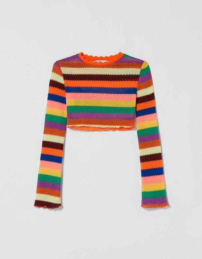 Camiseta de crochet de rayas de colores de Bershka.