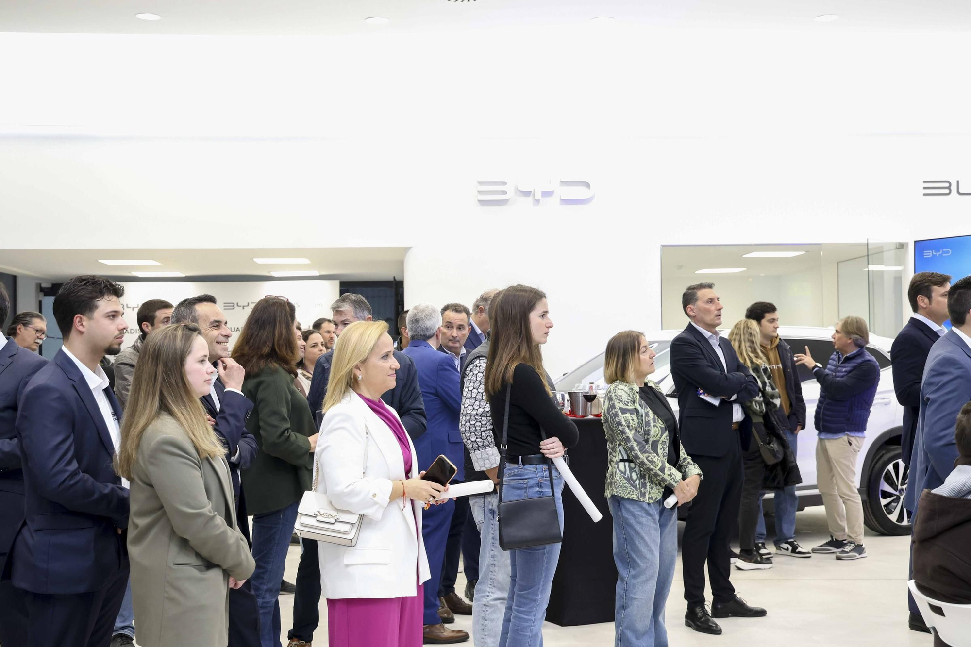 QUADIS Dream inaugura el primer centro BYD en Alicante.