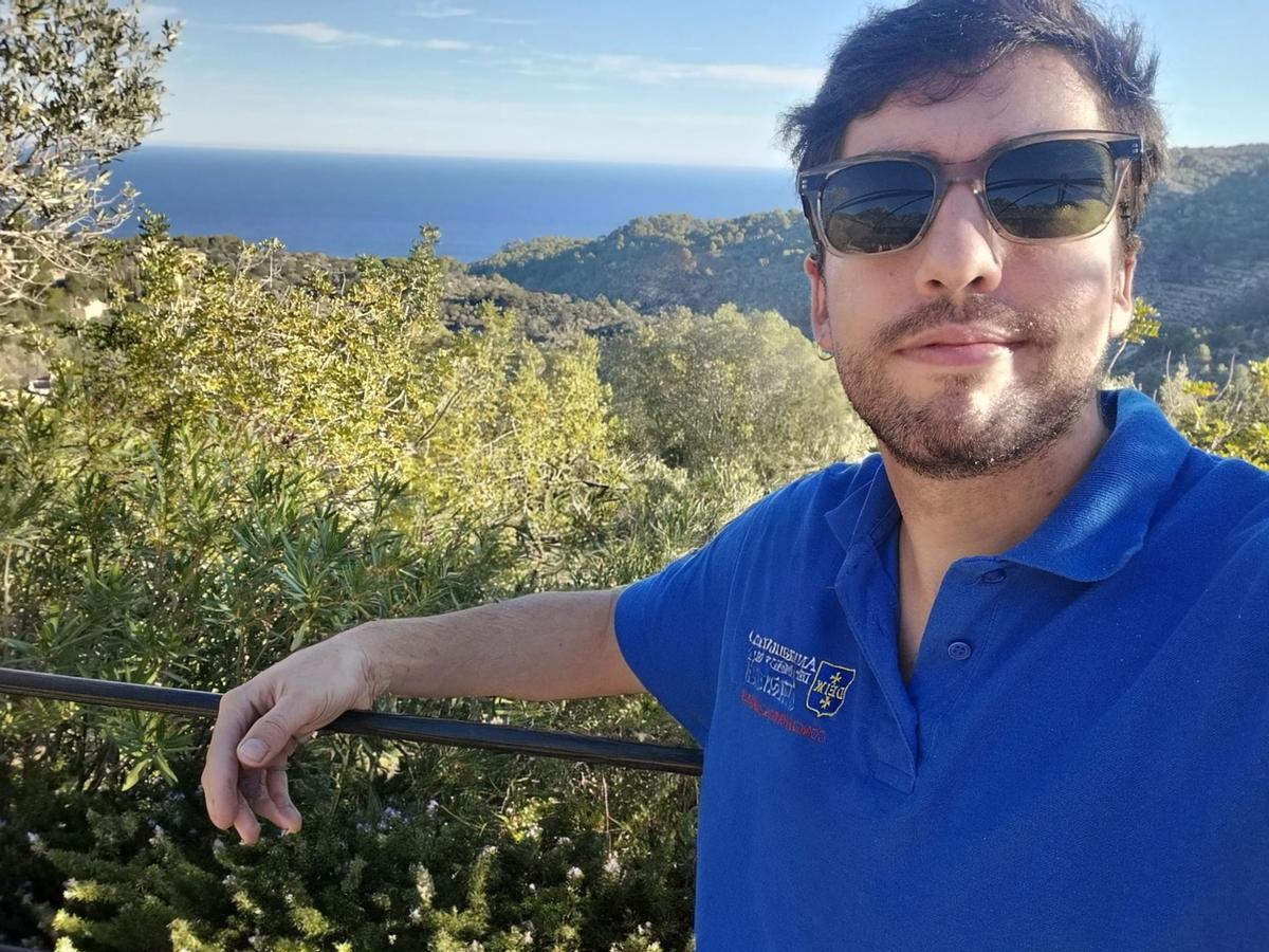 Abel Lobo vive en Palma y asegura que nadie de su generación se ha independizado en Deià