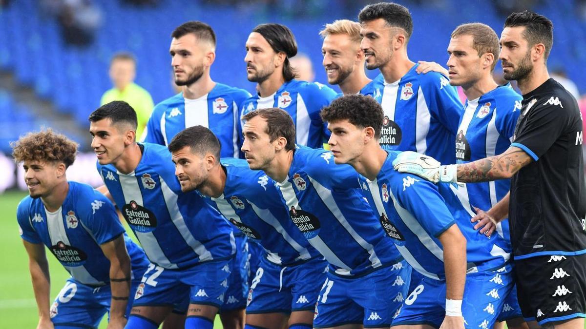 El once inicial del Deportivo, el miércoles antes del encuentro en Riazor contra el Talavera. |  // CARLOS PARDELLAS