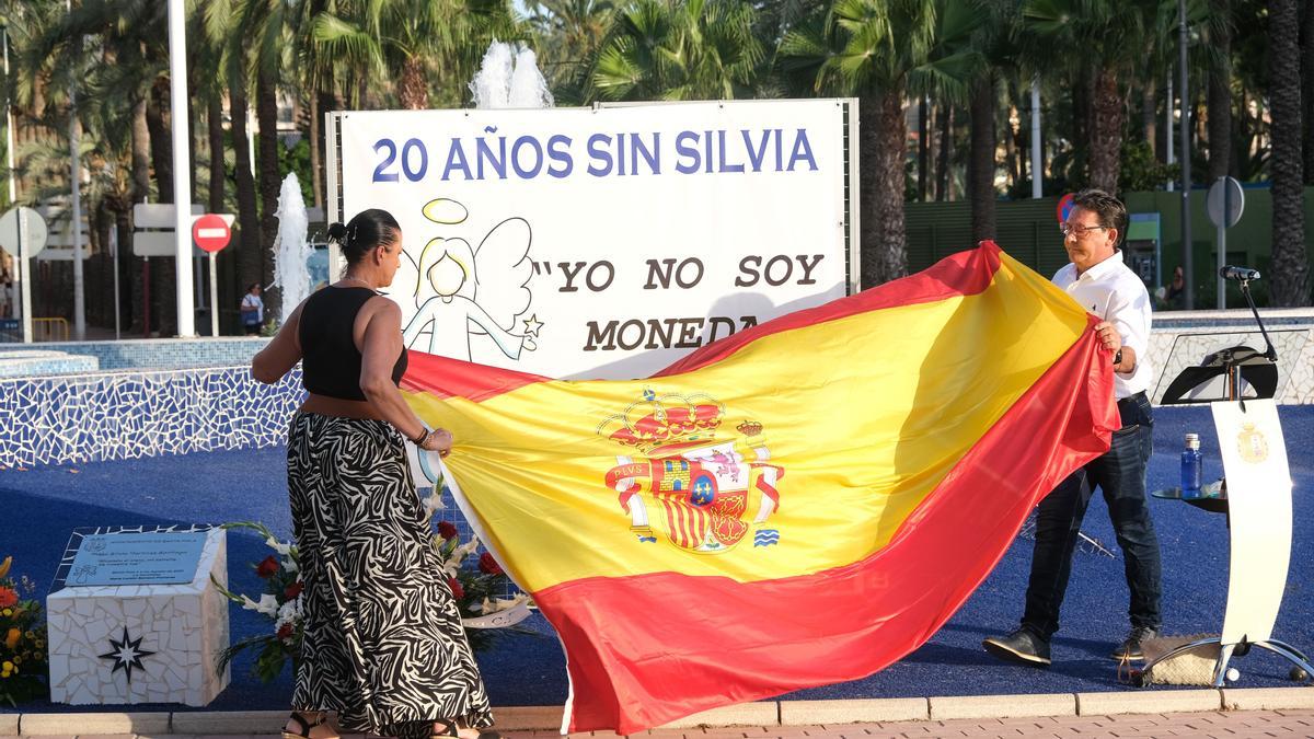 Santa Pola homenajea a la pequeña Silvia en el 20 aniversario de su asesinato en el atentado de ETA