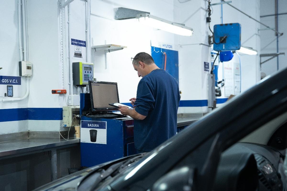 Todo el equipo técnico de Autiber Motor está formado y certificado por Hyundai España.