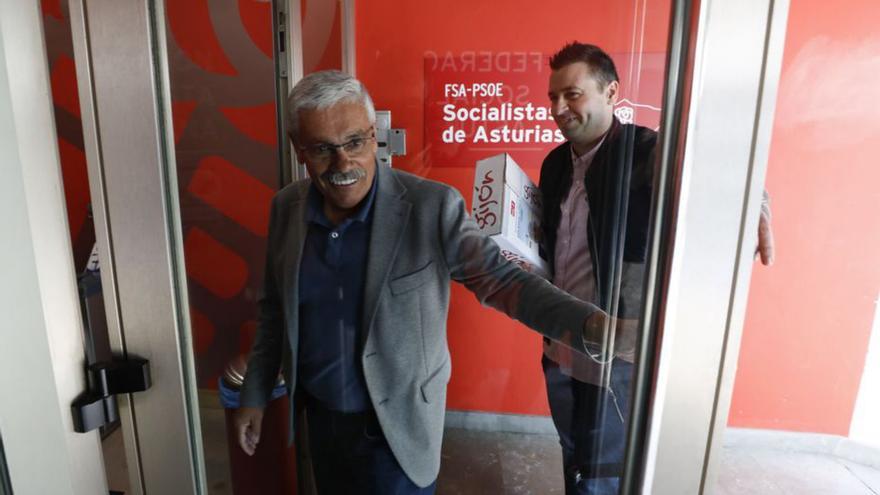 Floro y Ana Puerto inician una campaña para &quot;escuchar&quot; a la militancia del PSOE