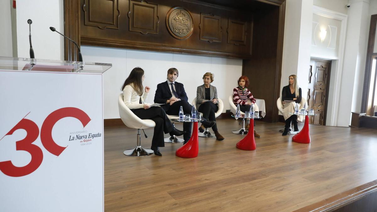 Gretel Piquer, Alfonso Palacio, Lucía Peláez, Josefina Junco y Diana Llamazares.