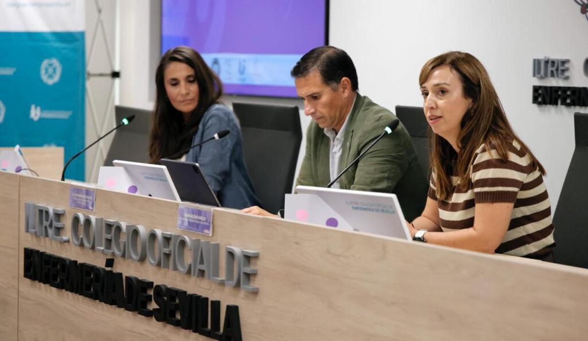 Carmen García, presidenta de la Asociación Andaluza de Matronas, durante la inauguración.