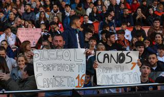 Las mejores imágenes del entrenamiento a puertas abiertas del Valencia en Mestalla