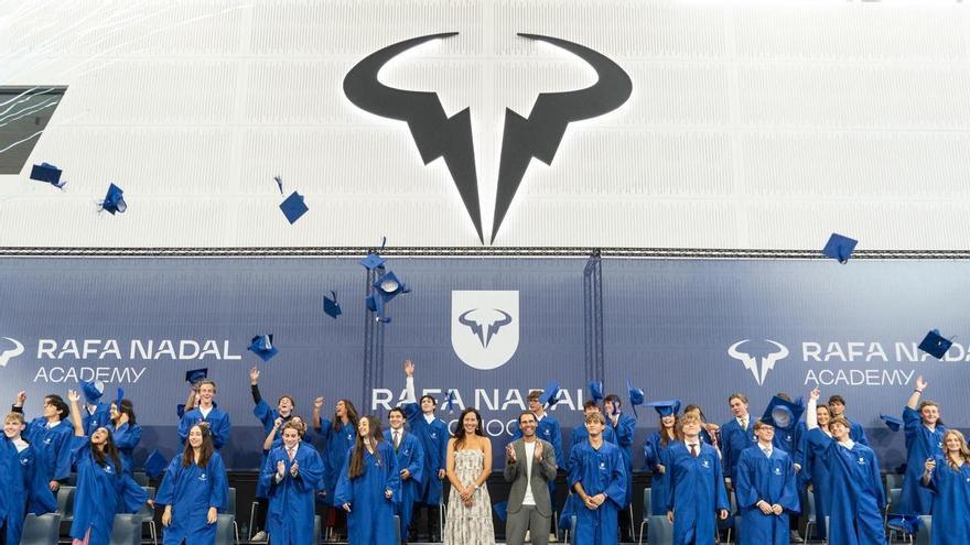 Rafa Nadal y Ana Ivanovic presiden la graduación de la décima promoción de la Rafa Nadal Academy