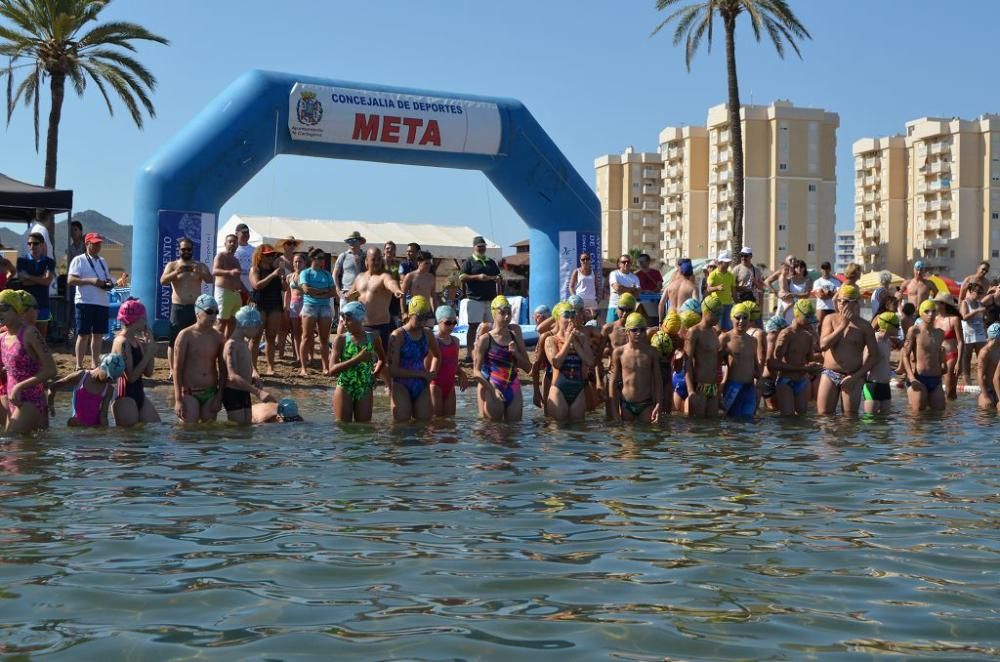 Más de 200 participantes 'se mojan' por la esclerósis múltiple en Playa Paraíso