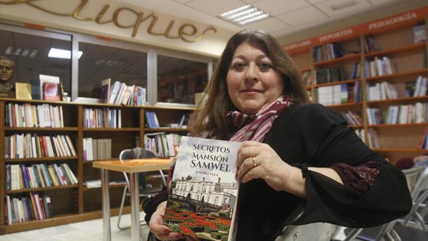 Debut literario de Charo Vela