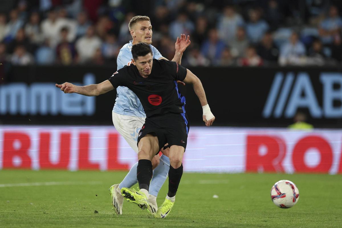 Lewandowski definió con frialdad ante Guaita