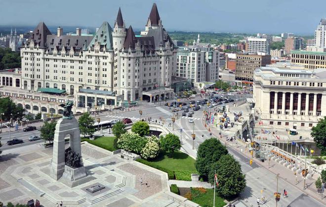 Ottawa's Cenotaph and Chateau Laurier