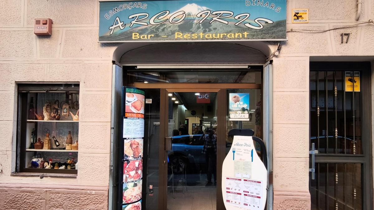 La entrada de Bar Arcoiris.
