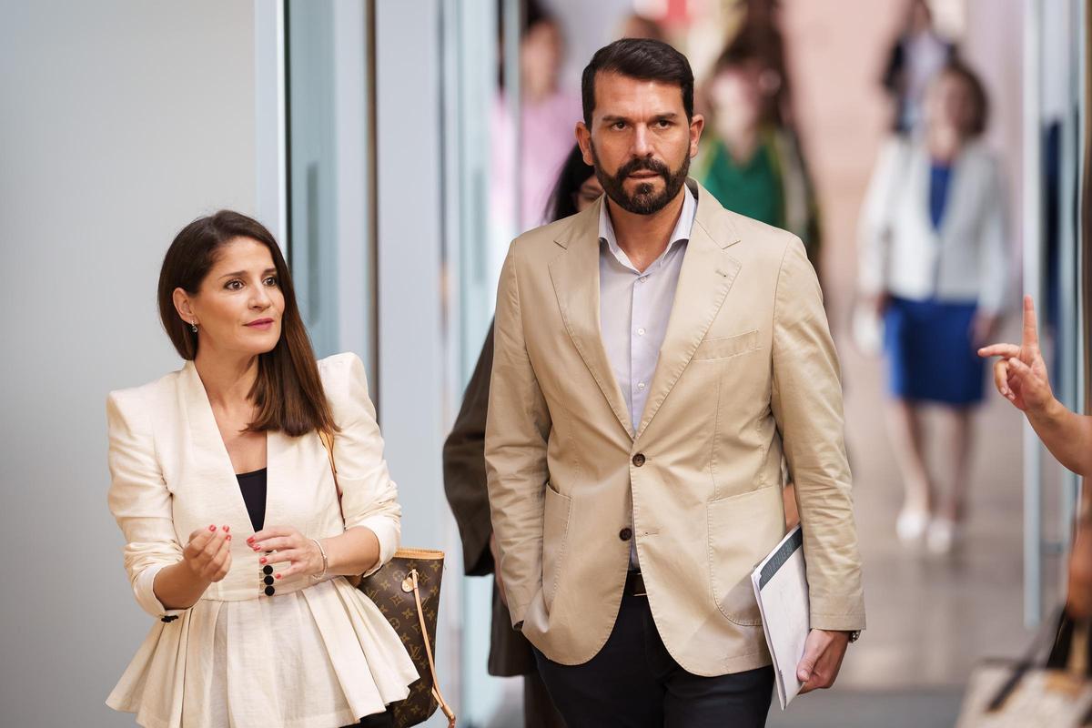 Fotogalería | Las imágenes del pleno en la Asamblea de Extremadura, este jueves