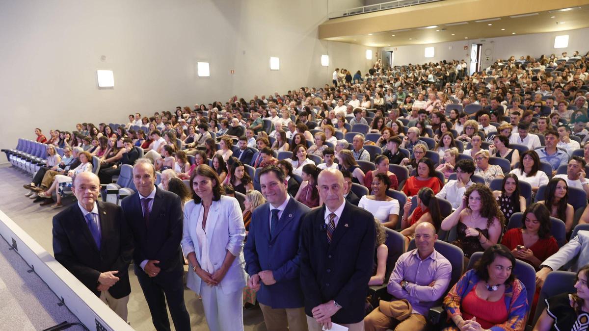 Por la izquierda, Luis Rodríguez Muñiz, Fernando Alonso, Rocío Allande, Esteban Gómez y David Alvargonzález.