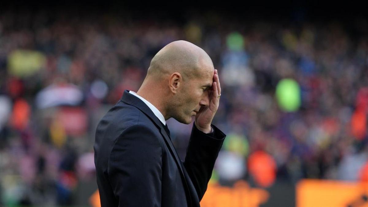 A Zidane se le cayó el mundo encima tras perder el Clásico