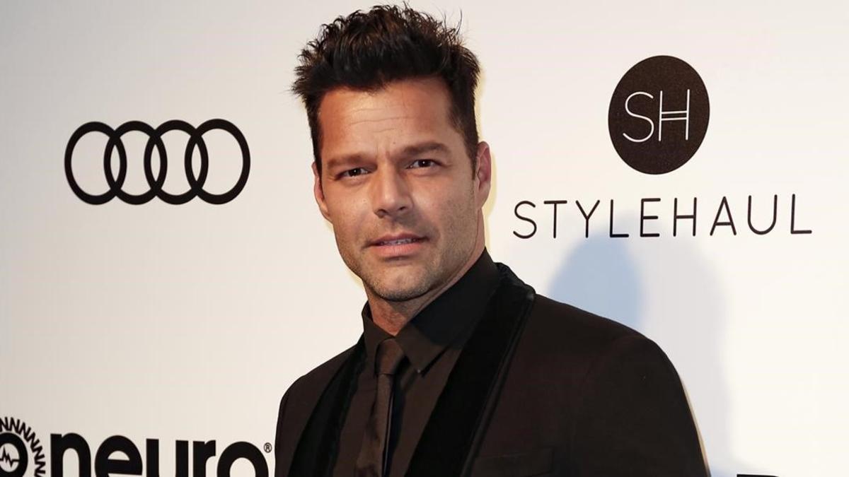 lmmarco37474629 ricky martin arrives at the 2017 elton john aids foundation 170308163809