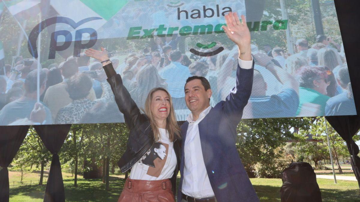 La presidenta del PP extremeño, María Guardiola, y el presidente del PP andaluz, Juanma Moreno, en una foto de archivo.