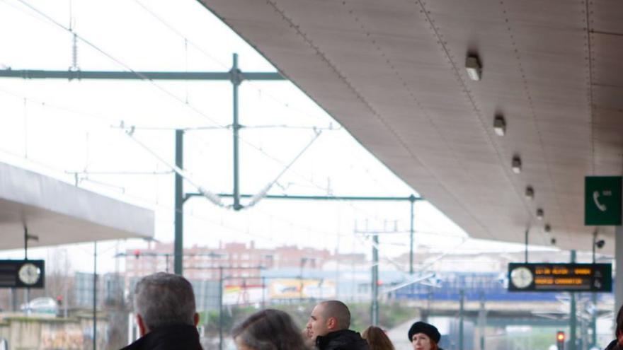 Los zamoranos han adquirido 1.800 abonos para viajar en tren el último cuatrimestre