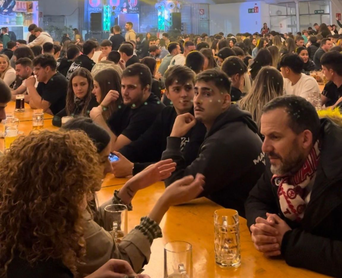 Oktoberfest: más de 3.000 litros de cerveza vendidos en su primera jornada