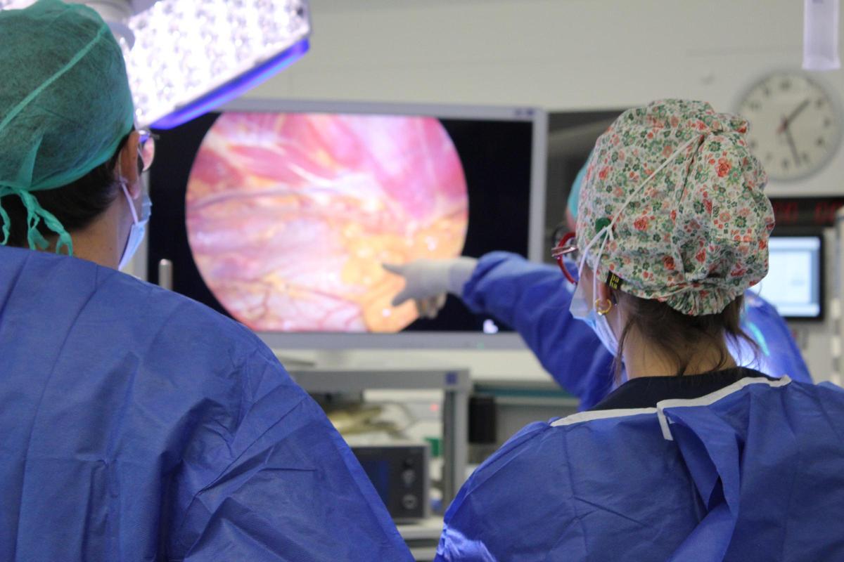 La resección de la primera costilla está indicada para personas con síndrome del desfiladero torácico