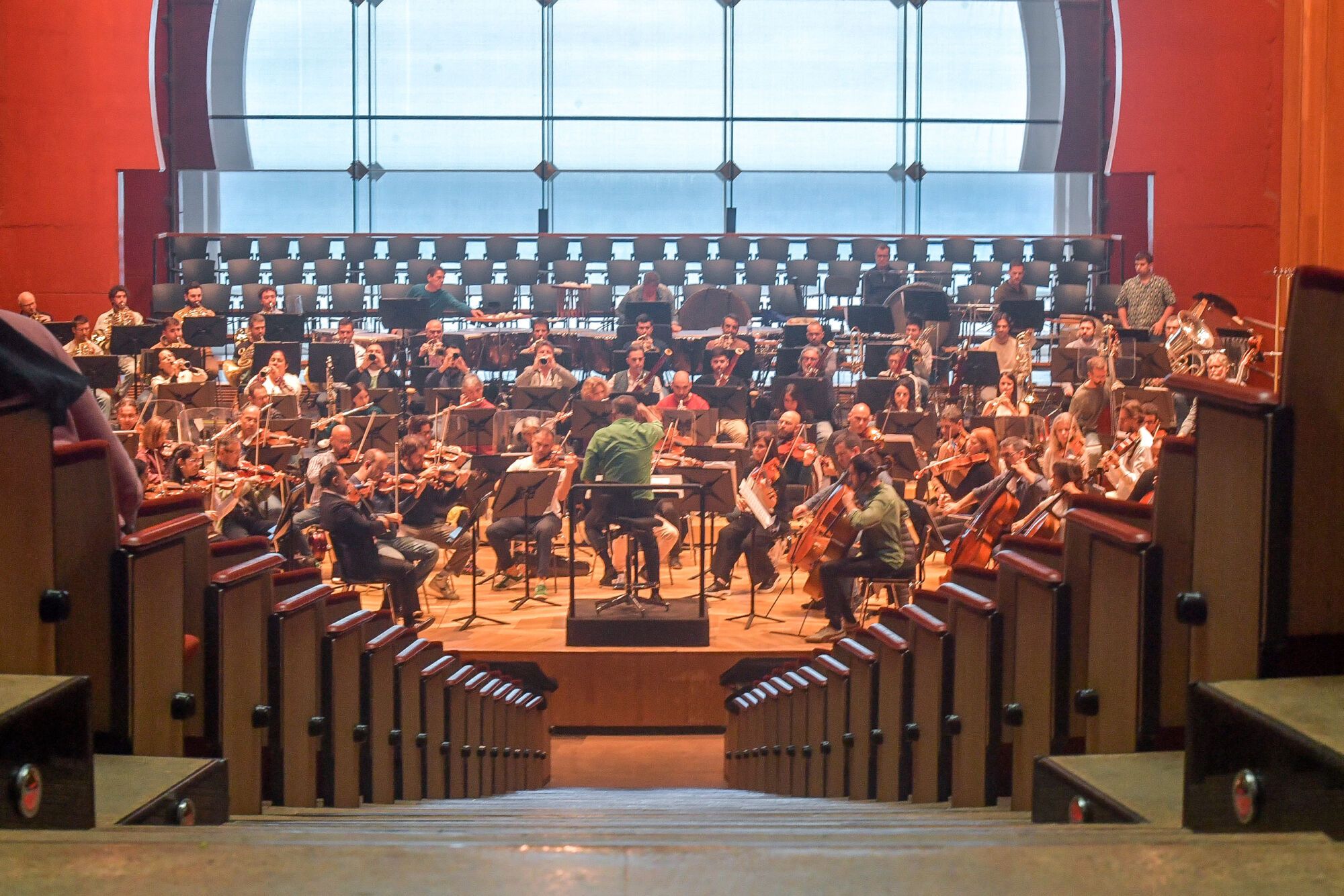 Ensayo y presentación del concierto de la Orquesta Filarmónica de Gran Canaria en el 41º FIMC
