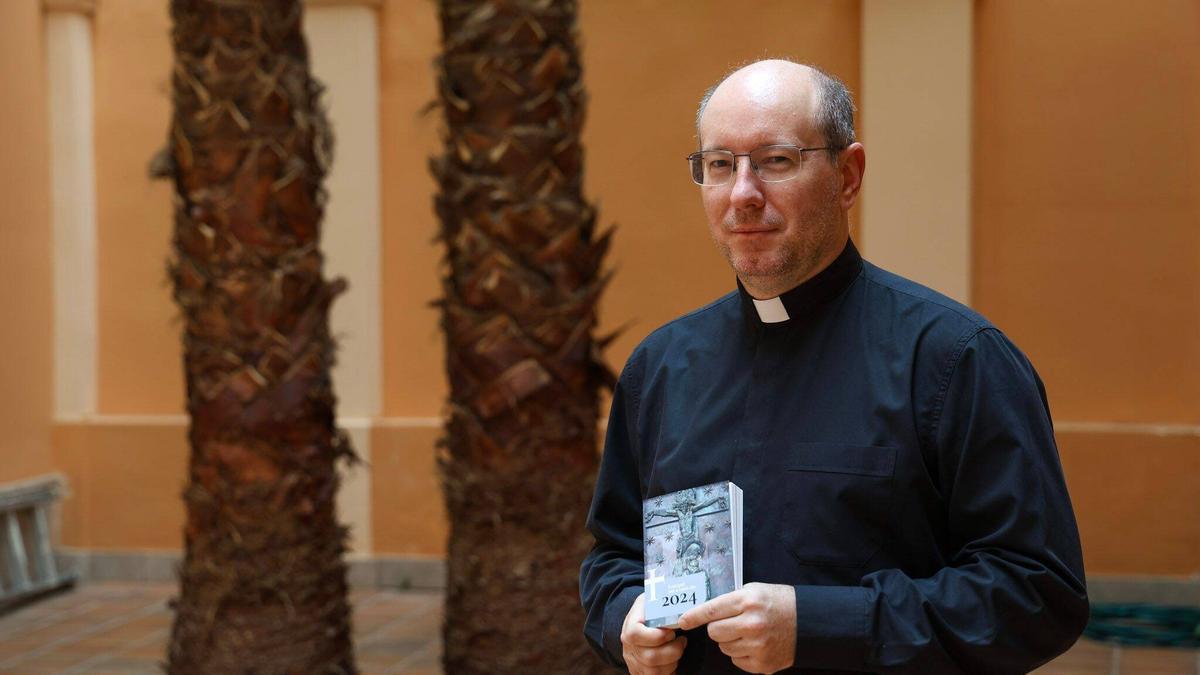 Iglesia VALENCIA: El Arzobispado publica por primera vez en valenciano los  textos de los evangelio