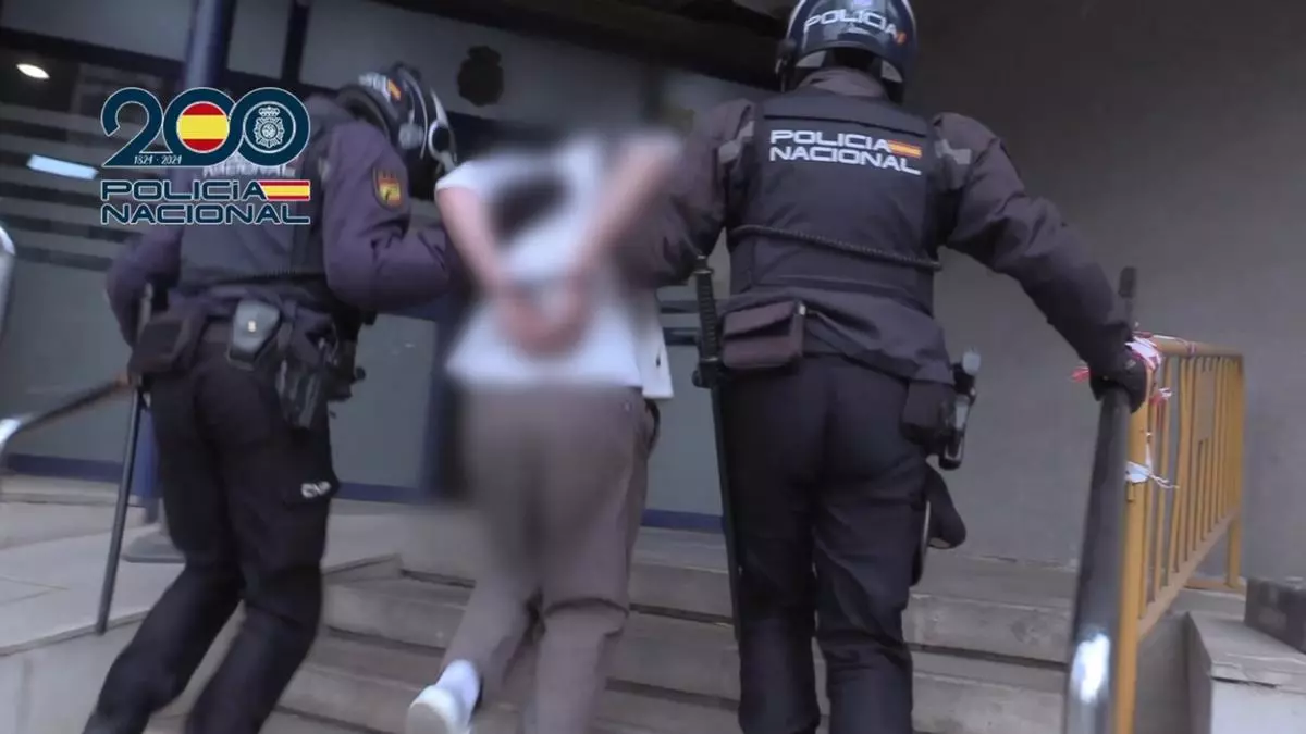 Detienen a un joven de Valencia por una decena de agresiones sexuales tras asaltar a sus víctimas en los portales