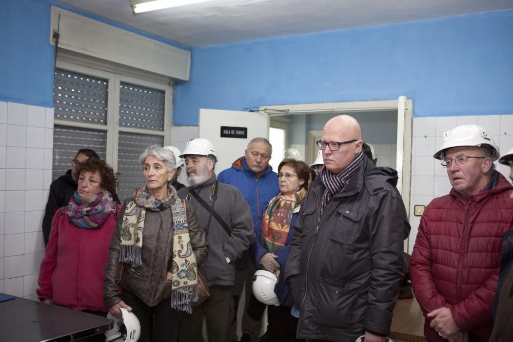 Los vecinos de Sabero, en el recorrido por el pozo Sotón.