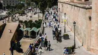 La prensa británica ya habla de «megahuelga» y «caos» en la hostelería balear durante este verano