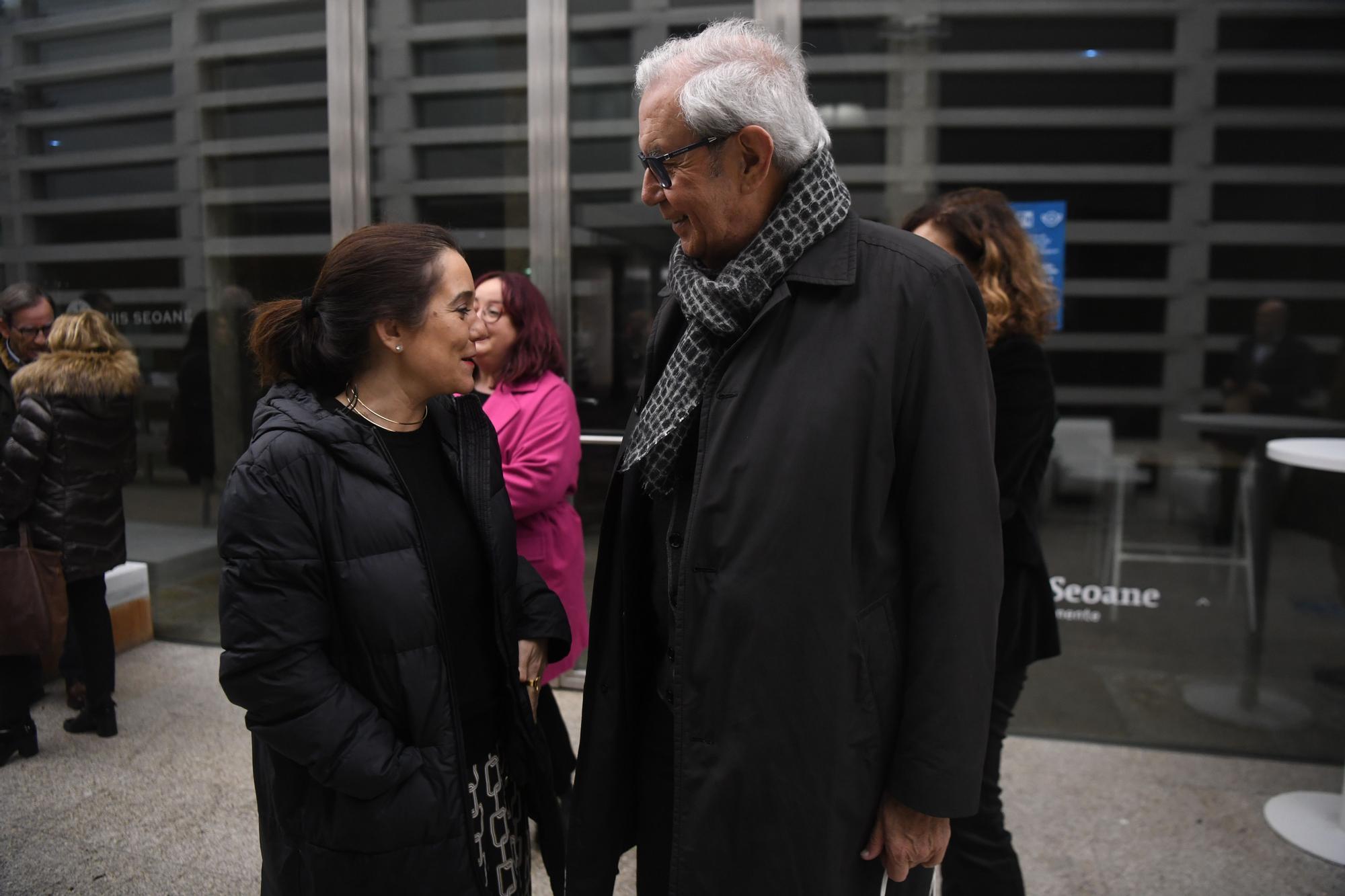 Emilio Pérez Touriño presenta 'El horizonte europeo' en la Fundación Luis Seoane de A Coruña