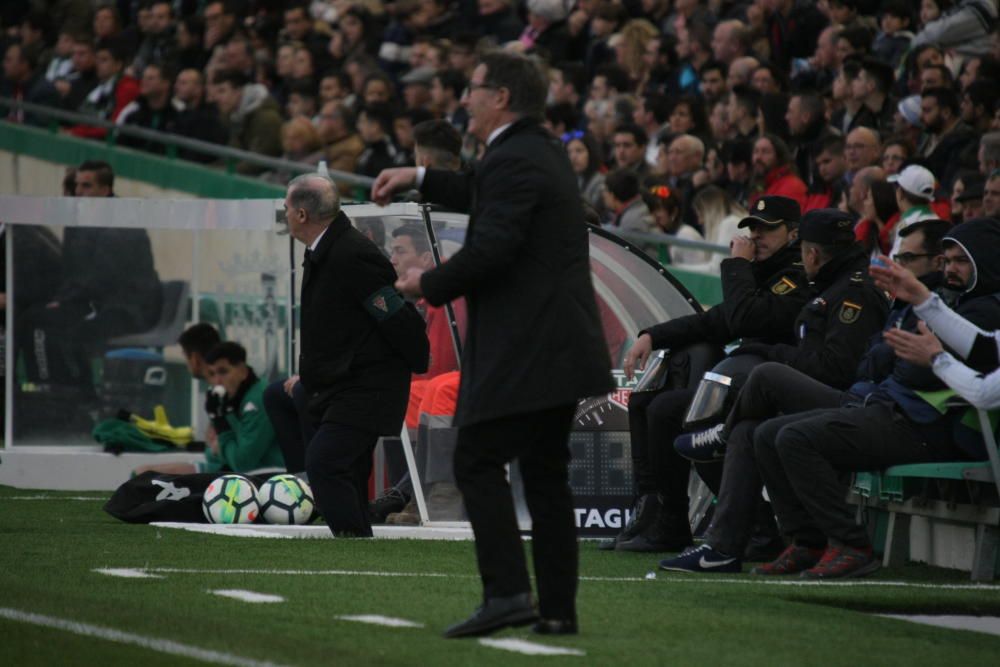 El partido entre el Córdoba y el Oviedo, en imágenes