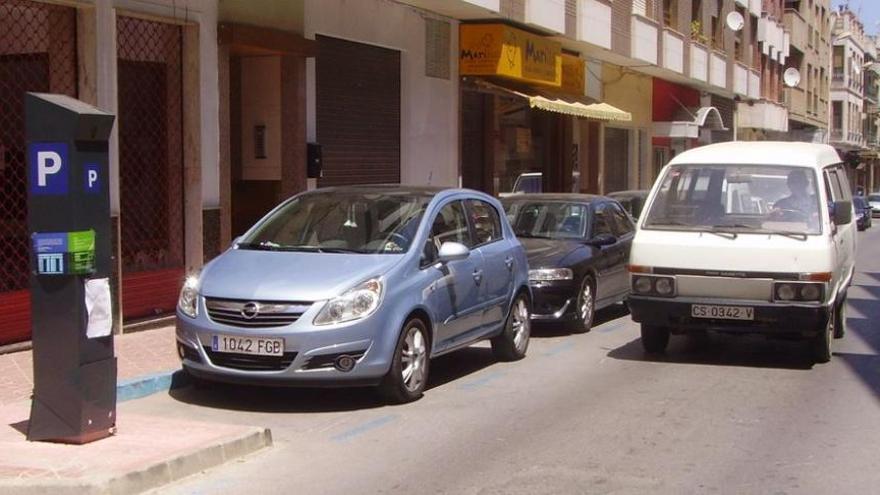 Plantean la reducción de las zonas reguladas por el sistema de la ORA
La Vall plantean reducir las zonas de aparcamiento ORA